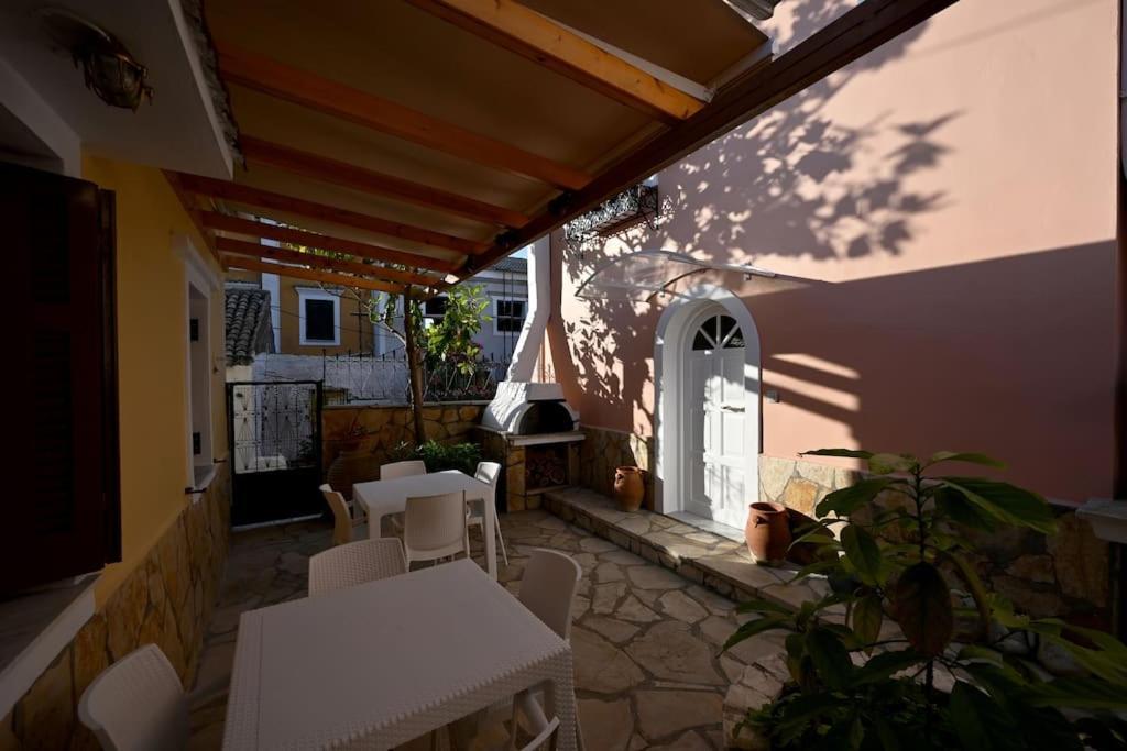 Navigats Traditional House Village Holiday home